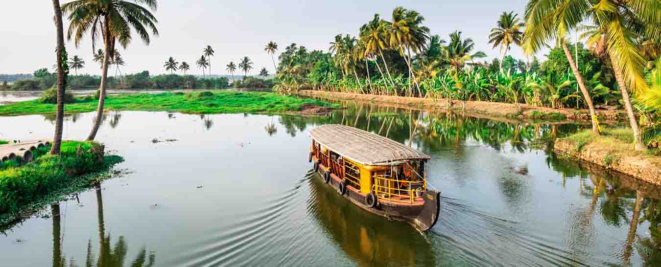 Alleppey Houseboat Booking